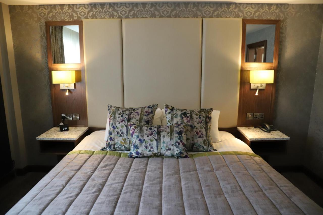The Valley Hotel & Carriage Gardens Fivemiletown Dış mekan fotoğraf